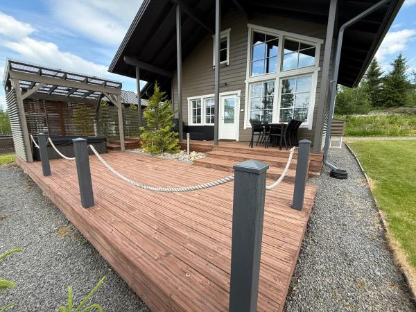 På billedet ses objektet Villa Hile - 8 hengen mökki, rauhallinen sijainti Himoksen ytimessä beliggende i byen Jämsä.