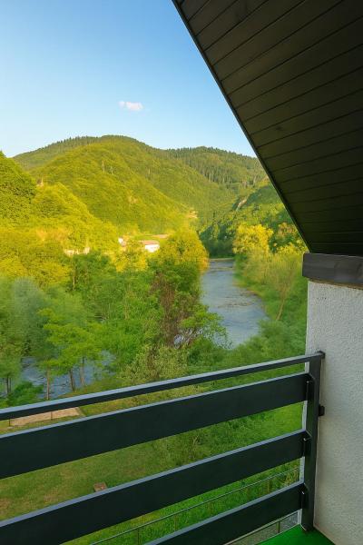 A la foto es mostra l'objecte River`s Song Cottage Jajce situat a la ciutat de Vinac.