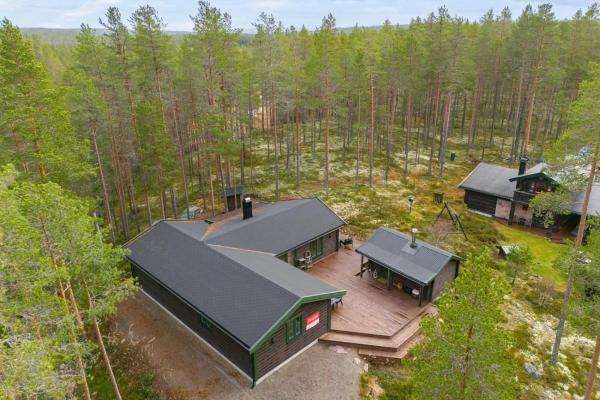 Nella foto è visibile l'oggetto Familievennlig hytte & jacuzzi & badstue Trysil situato nella città di Trysil.
