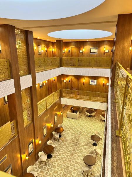 Na zdjęciu widoczny jest obiekt Misgaron Hotel położony w mieście Buchara.