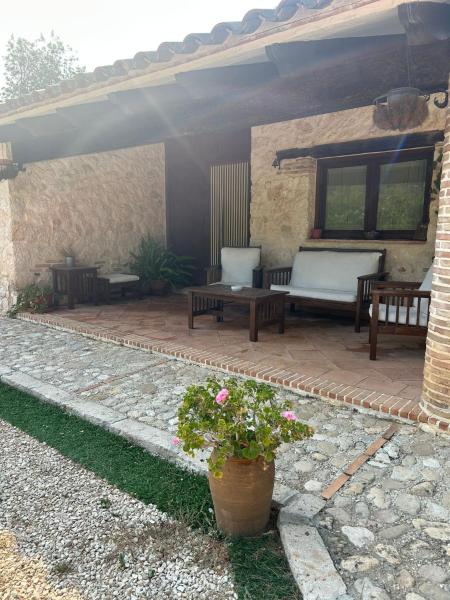 Nella foto è visibile l'oggetto Ven-Al-Azahar situato nella città di Enguera.
