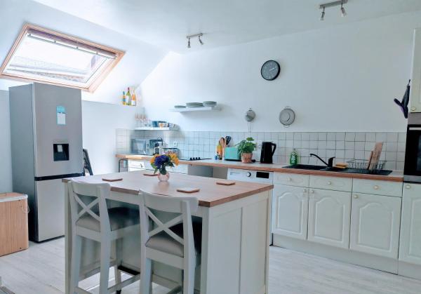 A la foto es mostra l'objecte Cosy 1st floor loft apartment in Normandy situat a la ciutat de Céaucé.