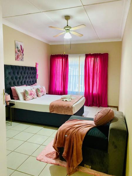 Nella foto è visibile l'oggetto Rainbow Palace situato nella città di Bloemfontein.