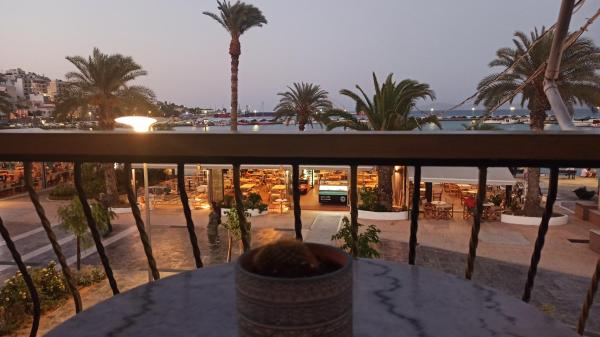 写真にはシティア市にあるSeaShell apartment Sea View, Castle View 200metres from the Beachが写っています。