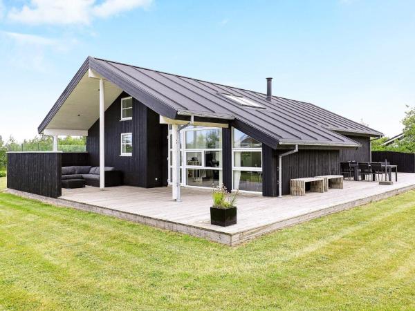 A la foto es mostra l'objecte 8 person holiday home in Brovst-By Traum situat a la ciutat de Brovst.