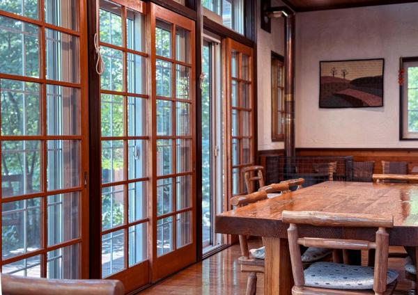 Nella foto è visibile l'oggetto Ringo Lodge Hakuba situato nella città di Hakuba.