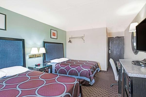 Foto 4: Super 8 by Wyndham Sacramento/Florin Rd