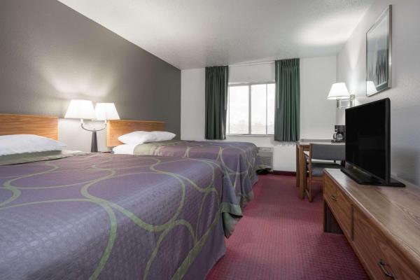 クイーンルーム クイーンベッド2台付 禁煙 — 28 m² - Super 8 by Wyndham Fond Du Lac