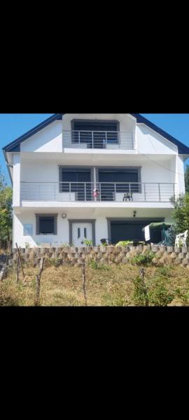 Maison sur la colline