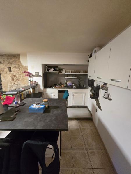 A la foto es mostra l'objecte Le nid des amoureux situat a la ciutat de Aubord.