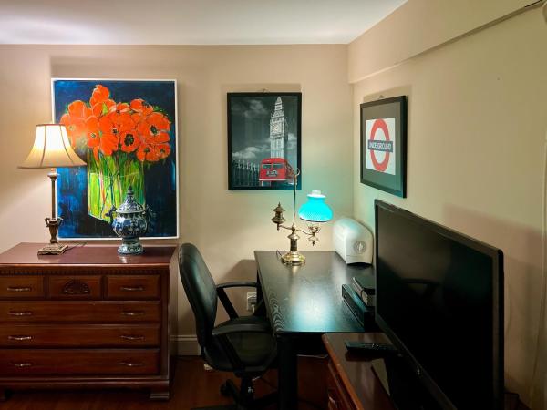 A la foto es mostra l'objecte Charming 1-bedroom Basement Close to DC Pets Allowed situat a la ciutat de Arlington.