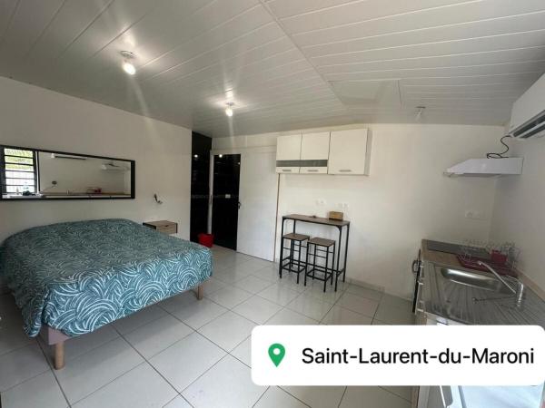 A la foto es mostra l'objecte Studio RIO situat a la ciutat de Roche Cabrit.