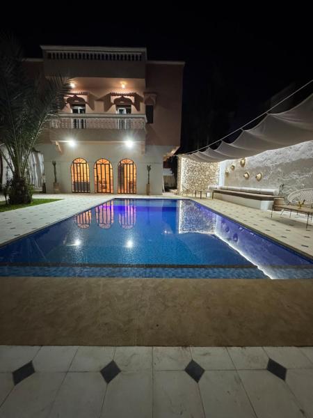 写真にはGhazoua市にあるVilla Little Italy Essaouira avec piscine privée 10min des plagesが写っています。