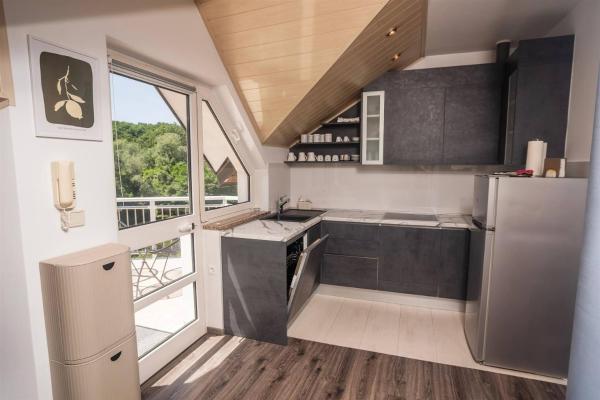 ASTAREA - 80m2 penthouse in nature-free parking-terrace-jacuzzi-quiet areaの写真8