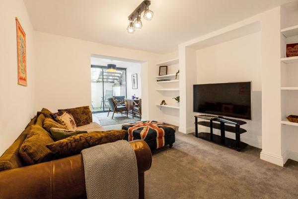 Cozy 1BR flat near River Thames, 9min Hammersmith, Londres