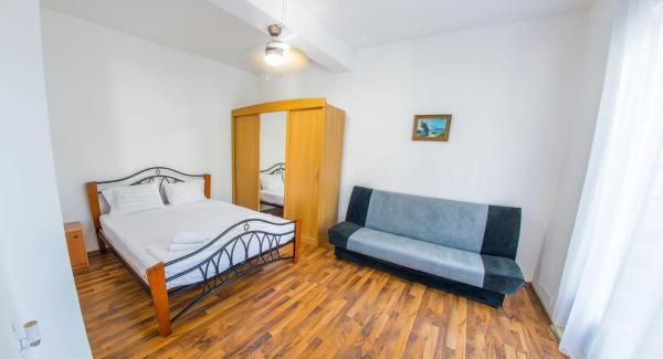 A la foto es mostra l'objecte Old Town Oasis 3 situat a la ciutat de Mostar.