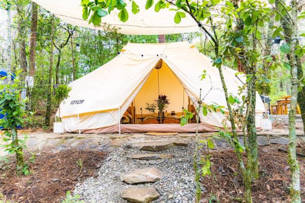 En la foto se muestra el objeto Glamping Ensueño en Omitlán Naturaleza y Confort ubicado en la ciudad de Omitlán de Juárez.