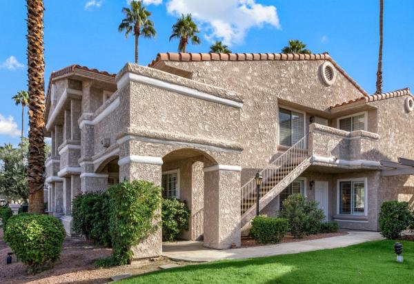 Cozy Ranch-style Condo - Palm Springs, CA