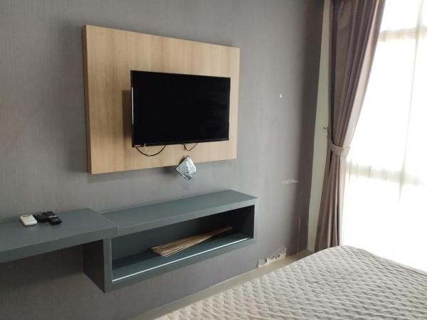 Op de foto is het object Bale Hinggil Apartment te zien, gelegen in de stad Medokansemampir.