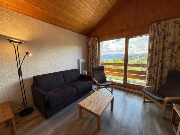 På bildet vises objektet Les Saisies - Appartement T2 avec balcon pour 6 personnes - FR-1-293-98 som ligger i byen Les Saisies.