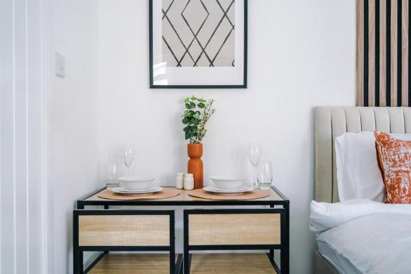 Foto 6: Studio Flat by Brookland Stays Serviced Accommodation Short Lets Birmingham with Free WiFi