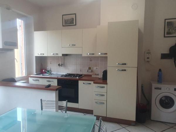 På billedet ses objektet Casa Boccardo beliggende i byen Moglie.