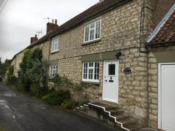 A la foto es mostra l'objecte Willow Cottage situat a la ciutat de Settrington.