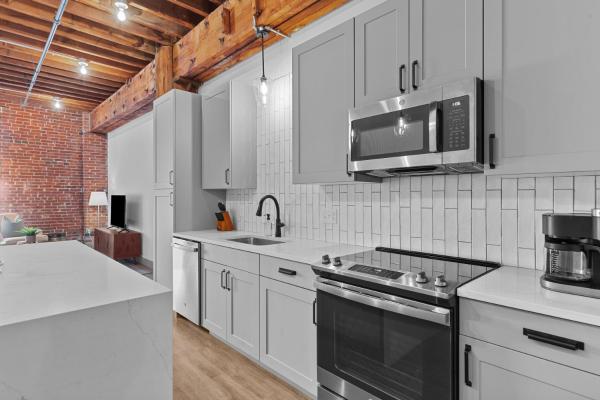 Bilde 6: Chic Loft - Perfect for Remote Work & City Exploring