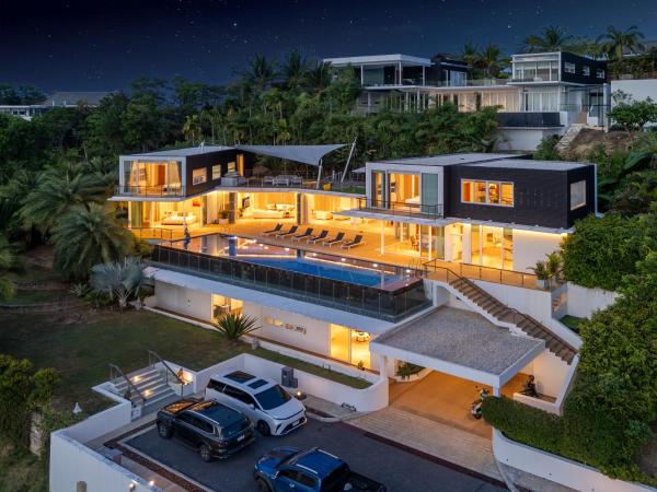 На фото показан объект The bay Cape Yamu Villa 10, расположенный в городе Ko Lek.