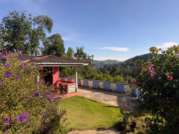A la foto es mostra l'objecte Pink House Ella situat a la ciutat de Ella.