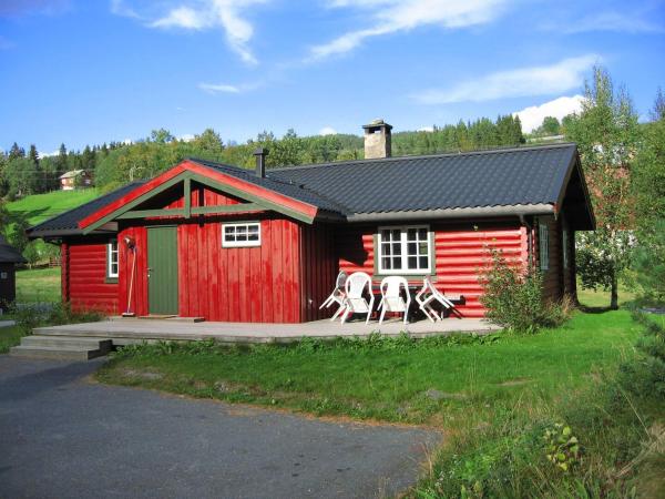 写真にはHolo市にあるTveitehaug cabin, 3-4 bedroom cabin close to ski centerが写っています。