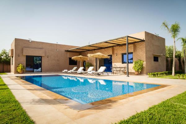 Auf dem Foto ist das Objekt Villa Privée de Luxe avec Piscine et Vue sur l Atlas Marrakech in der Stadt Aghmat zu sehen.