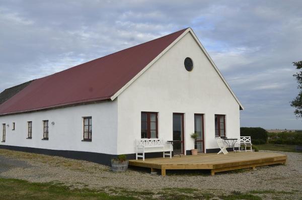 Na zdjęciu widoczny jest obiekt The farmhouse at Pilgården położony w mieście Simrishamn.