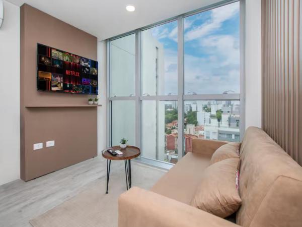 A la foto es mostra l'objecte Elegant Urban Getaway Gym, Pool situat a la ciutat de Asunción.