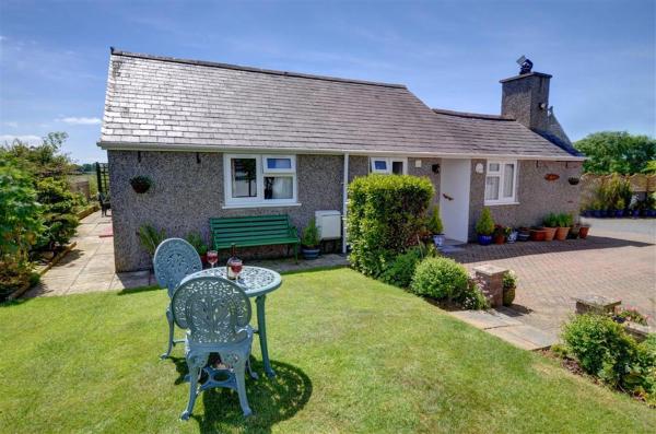 Kuvassa näkyy kohde Y Bwthyn, joka sijaitsee kaupungissa Abererch.