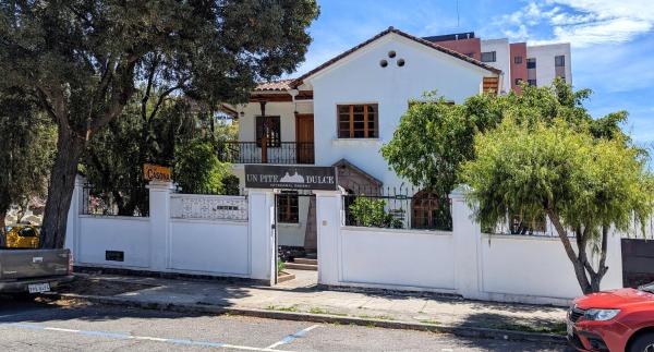 A la foto es mostra l'objecte Habitaciones Deluxe La Casona de La Floresta situat a la ciutat de Quito.