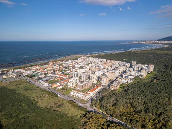 照片显示了位于Viana do Castelo市的Amorosa house物件。