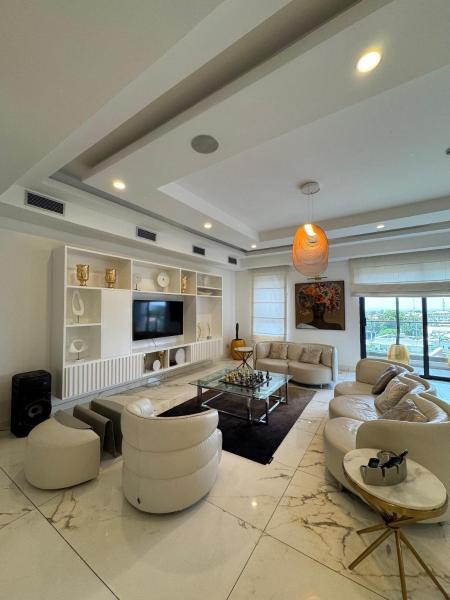 La photo montre l'objet Tastefully Furnished 3 Bed Apartment situé dans la ville de Lagos Island.