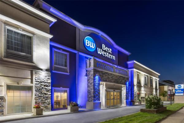 A la foto es mostra l'objecte Best Western Bar Harbour Inn situat a la ciutat de Copiague.