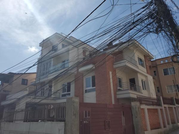 Στη φωτογραφία φαίνεται το αντικείμενο Baluwatar home που βρίσκεται στην πόλη Bākhri Kharka.