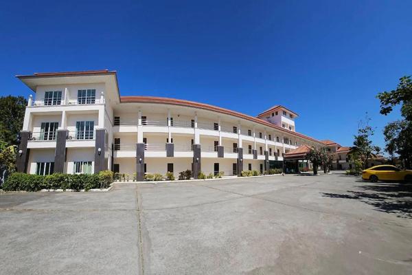 På billedet ses objektet Grand Place Resort beliggende i byen Udon Thani.