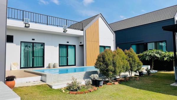 På billedet ses objektet Poolla Poolla Villa Khaoyai beliggende i byen Pak Chong.