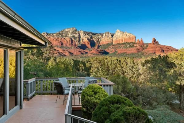 A la foto es mostra l'objecte Amazing Red Rock Views for Family - 3 king suites - Uptown situat a la ciutat de Sedona.