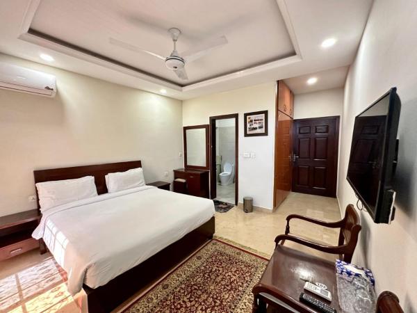 Auf dem Foto ist das Objekt Ziel Guest House Banigala Islamabad Near Gerrys & NIH Hospital in der Stadt Mohra Nūr zu sehen.
