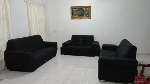 Eyna Homestay - Malaysia