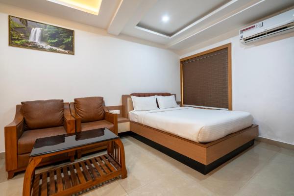 På billedet ses objektet Hotel Staymax Trend kannur beliggende i byen Valapattanam.