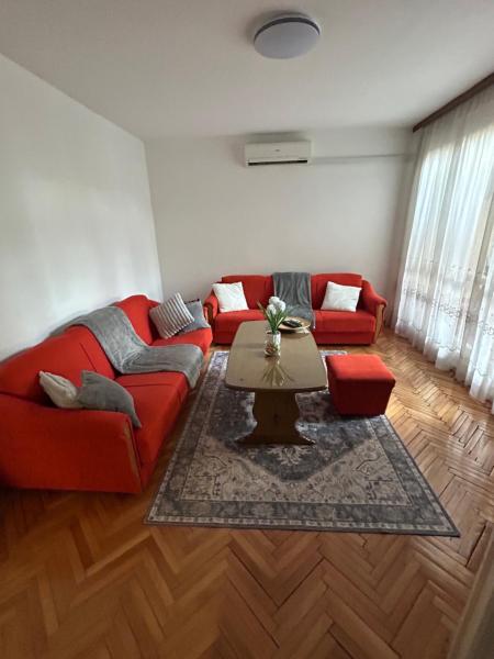 A la foto es mostra l'objecte Duplex Apartment - in City Center situat a la ciutat de Mostar.
