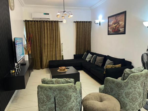 Na foto é possível ver o objeto Furnished 2bedroom Apt in Wuye localizado na cidade de Wupa.