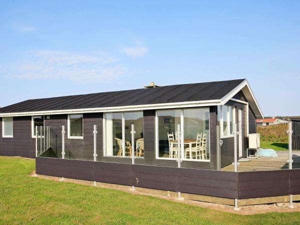 照片显示了位于Nørre Lyngby市的6 person holiday home in Løkken-By Traum物件。