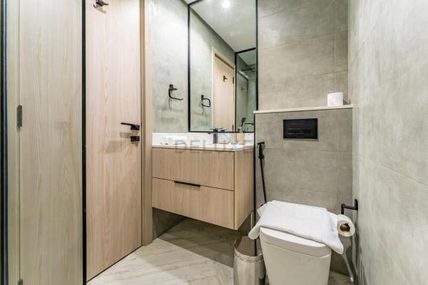 Fotografia 3: Studio with Community Views, Easy Access to Bus Stop, Parks, and Circle Mall, Empire Residence, JVC by Deluxe Holiday Homes